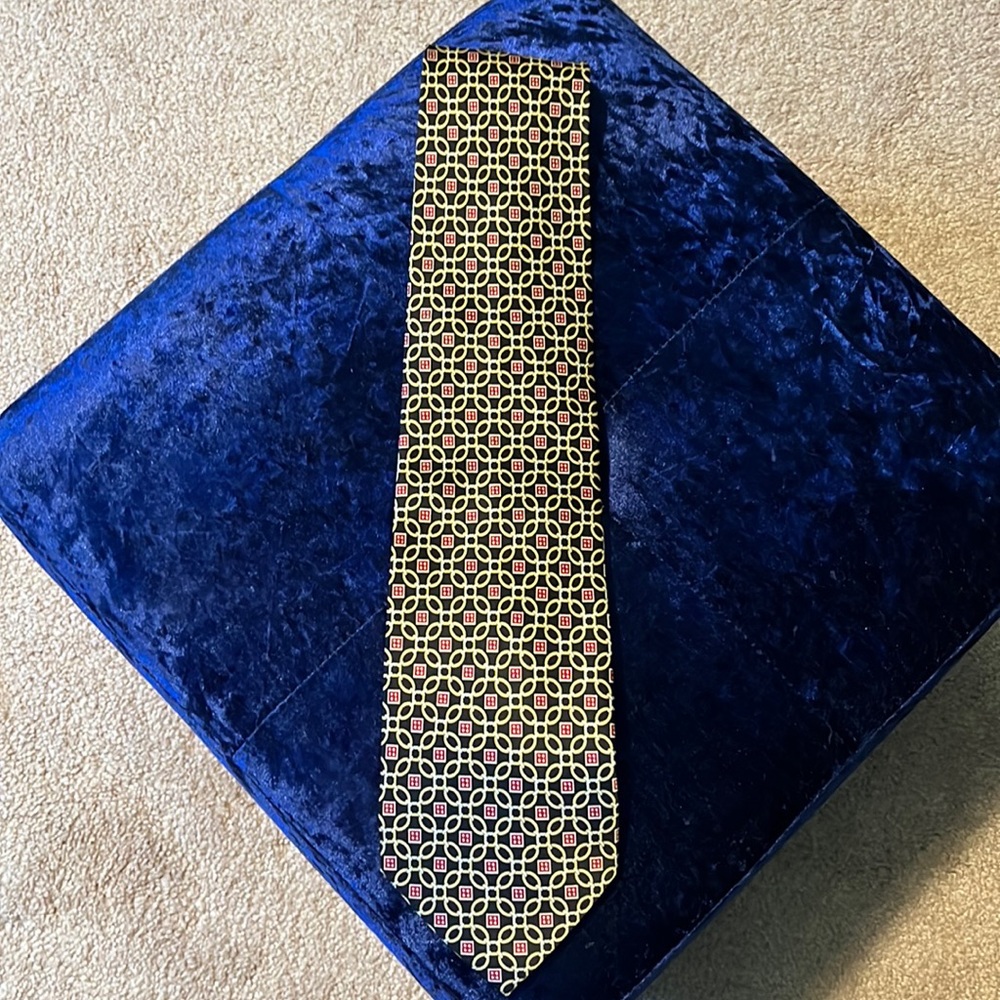Laurant Benon necktie